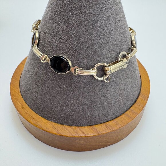 Silver Tone Black Onyx Bezel Set Station Bracelet Size 7.5" Length - Picture 3 of 10